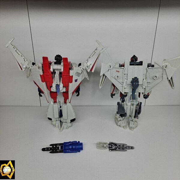 Transformers Studio Series SS 72 Starscream Compare With SS 65 Blitzwing  (6 of 10)